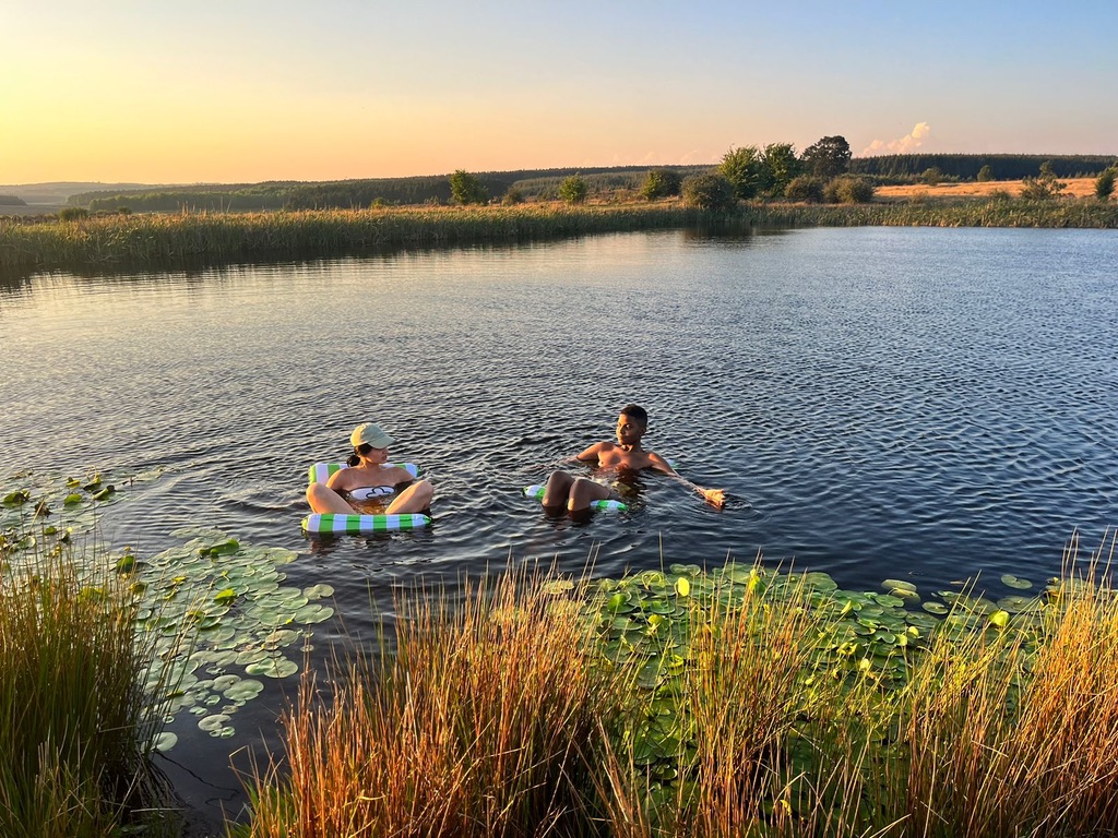 495754FB-532D-4053-9017-E6420340DEF1_1_105_c